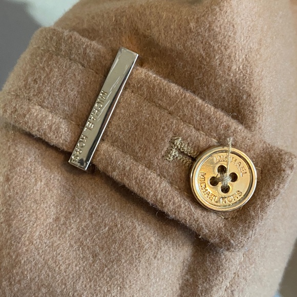 MICHAEL Michael Kors Tan Belted Trench Coat - Picture 7 of 13